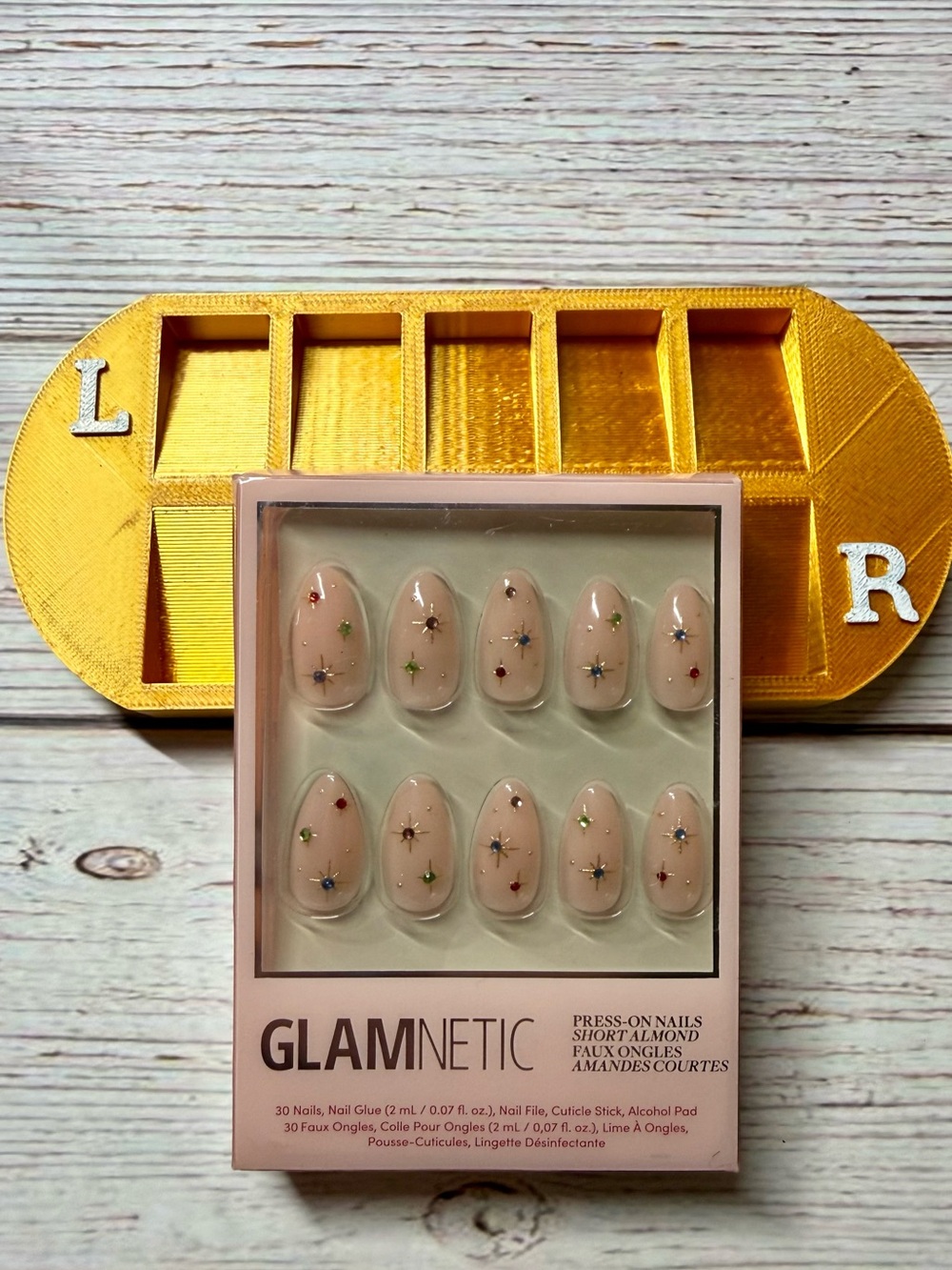 Glamnetic North Star Short Almond Press-On Nails + Nail Sorting Tray | Nude Star